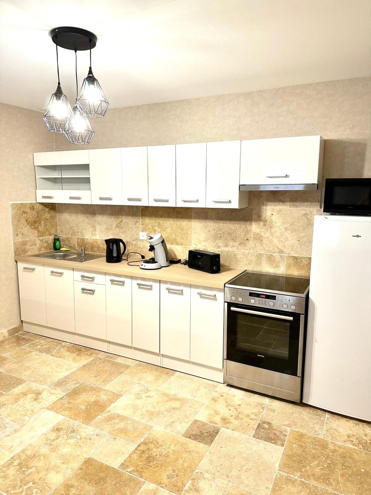 Apartamento Le Petit Phuket Saint-Laurent-sur-Saone Exterior foto