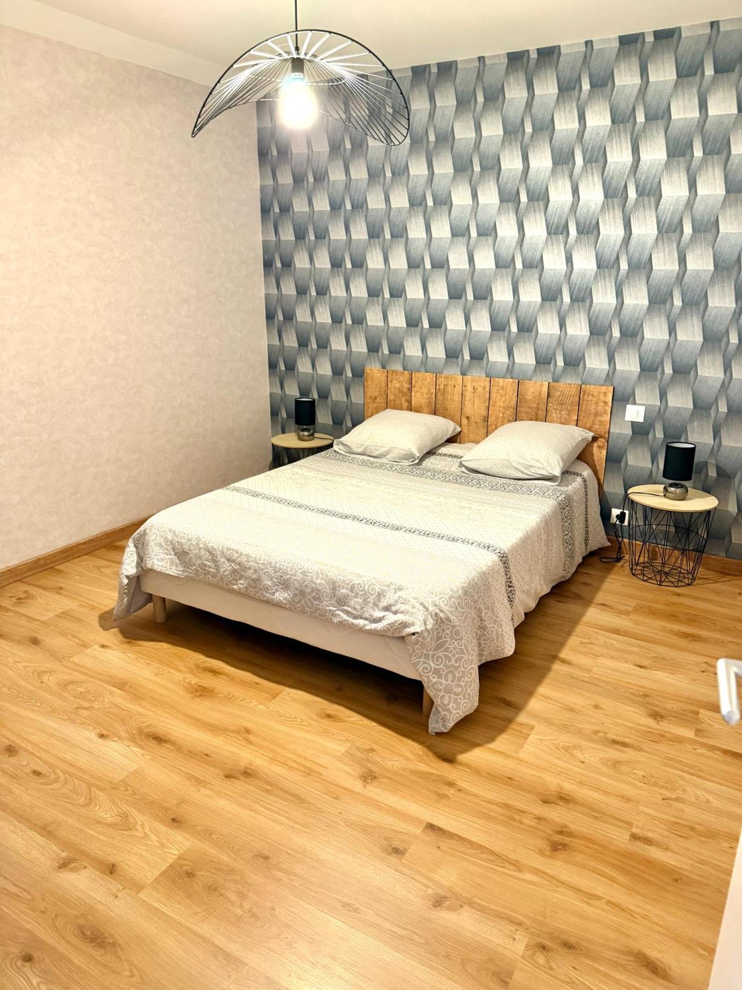 Apartamento Le Petit Phuket Saint-Laurent-sur-Saone Exterior foto